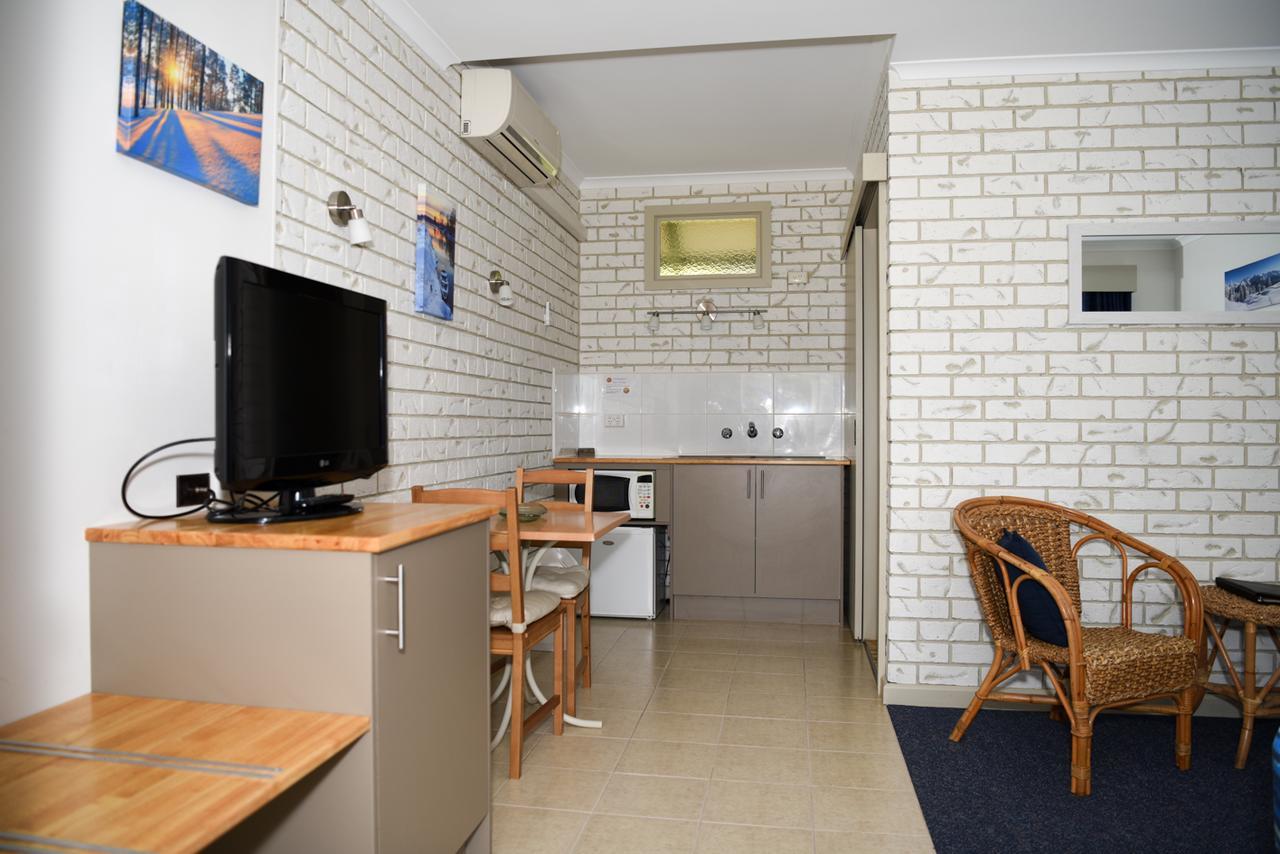 Culcairn Motor Inn Exteriör bild